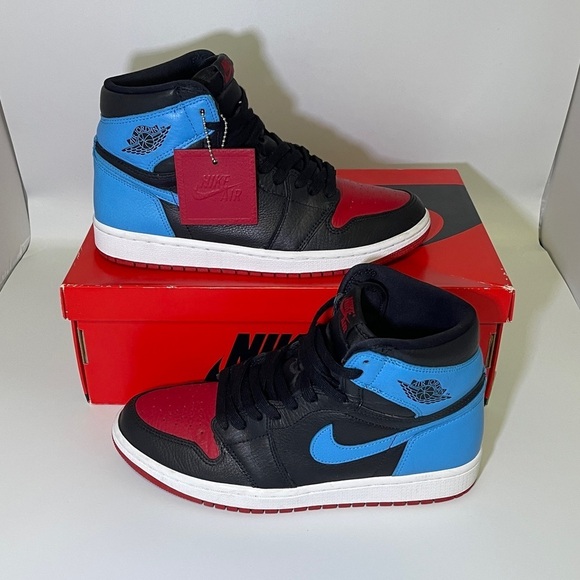 Nike Air Jordan 1 Retro High NC to Chi CD0461-046 Size 10 Women / 8.5 Men - Picture 1 of 13